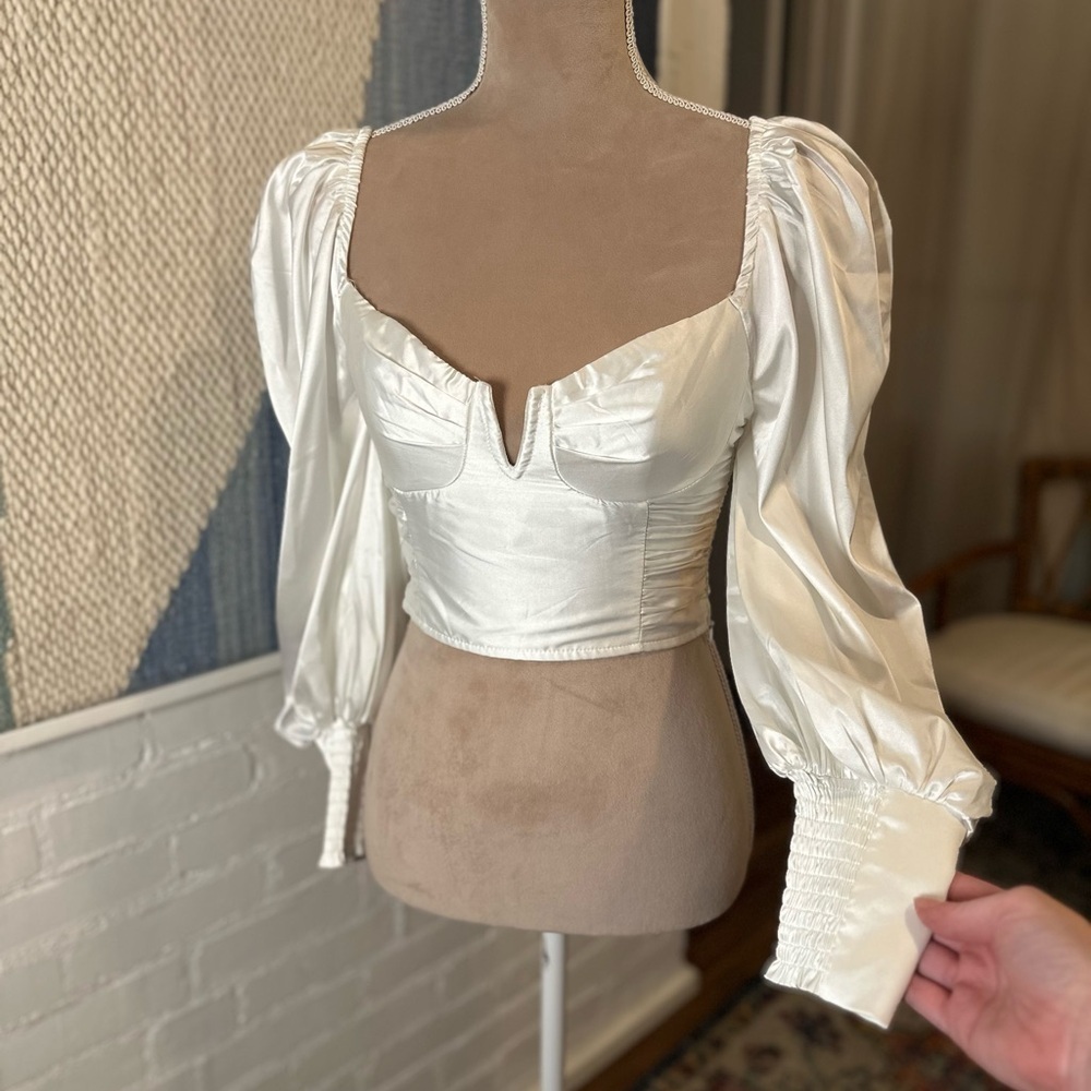 Shareen Collections Australia White Satin Balloon Sleeve Romantic Blouse - Picture 4 of 10